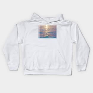 Blush sunset on a calm Indian beach: abstract nature photography Kids Hoodie